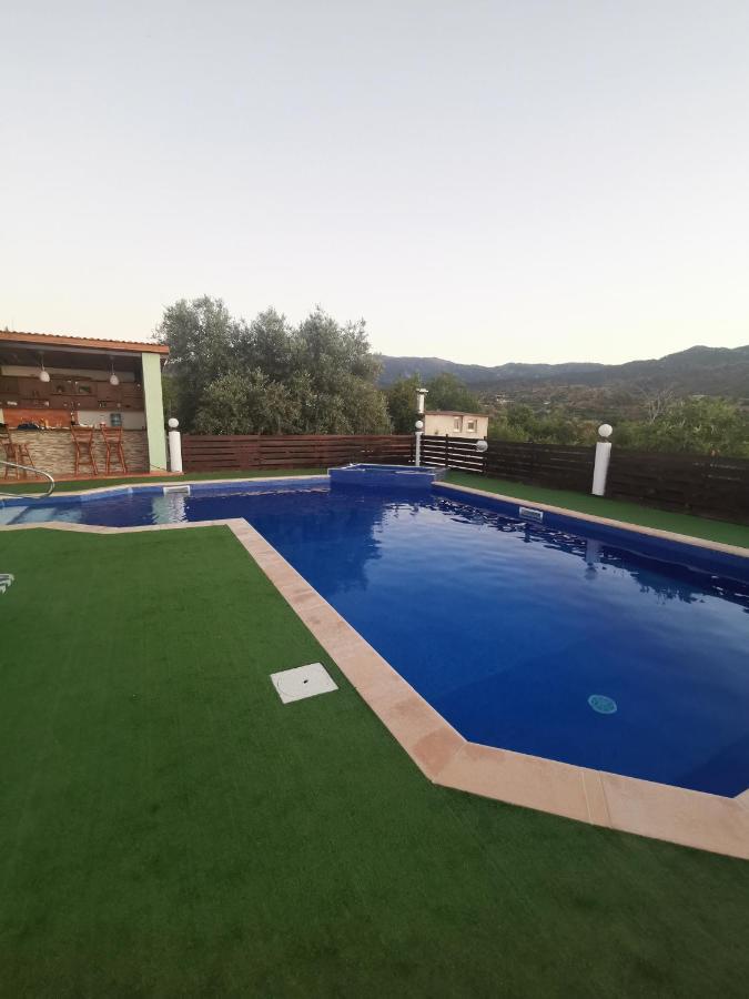Villa Yiannos House à Evrykhou Extérieur photo