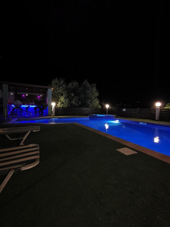 Villa Yiannos House à Evrykhou Extérieur photo
