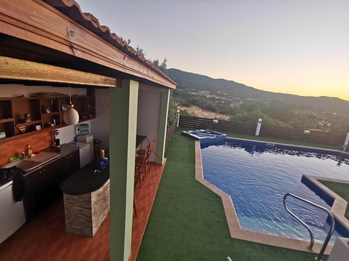 Villa Yiannos House à Evrykhou Extérieur photo